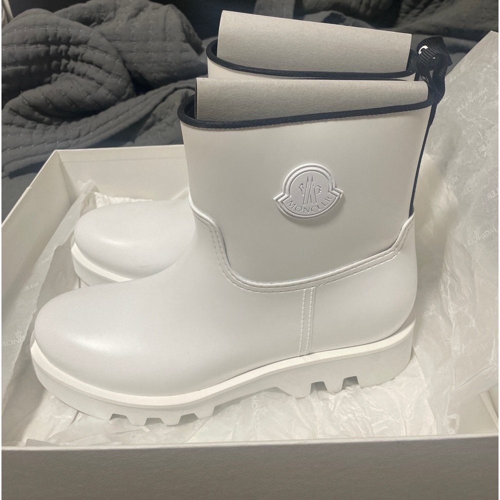 Moncler Leather White Ginette Boots EU42 (sz 9) - Picture 3 of 9